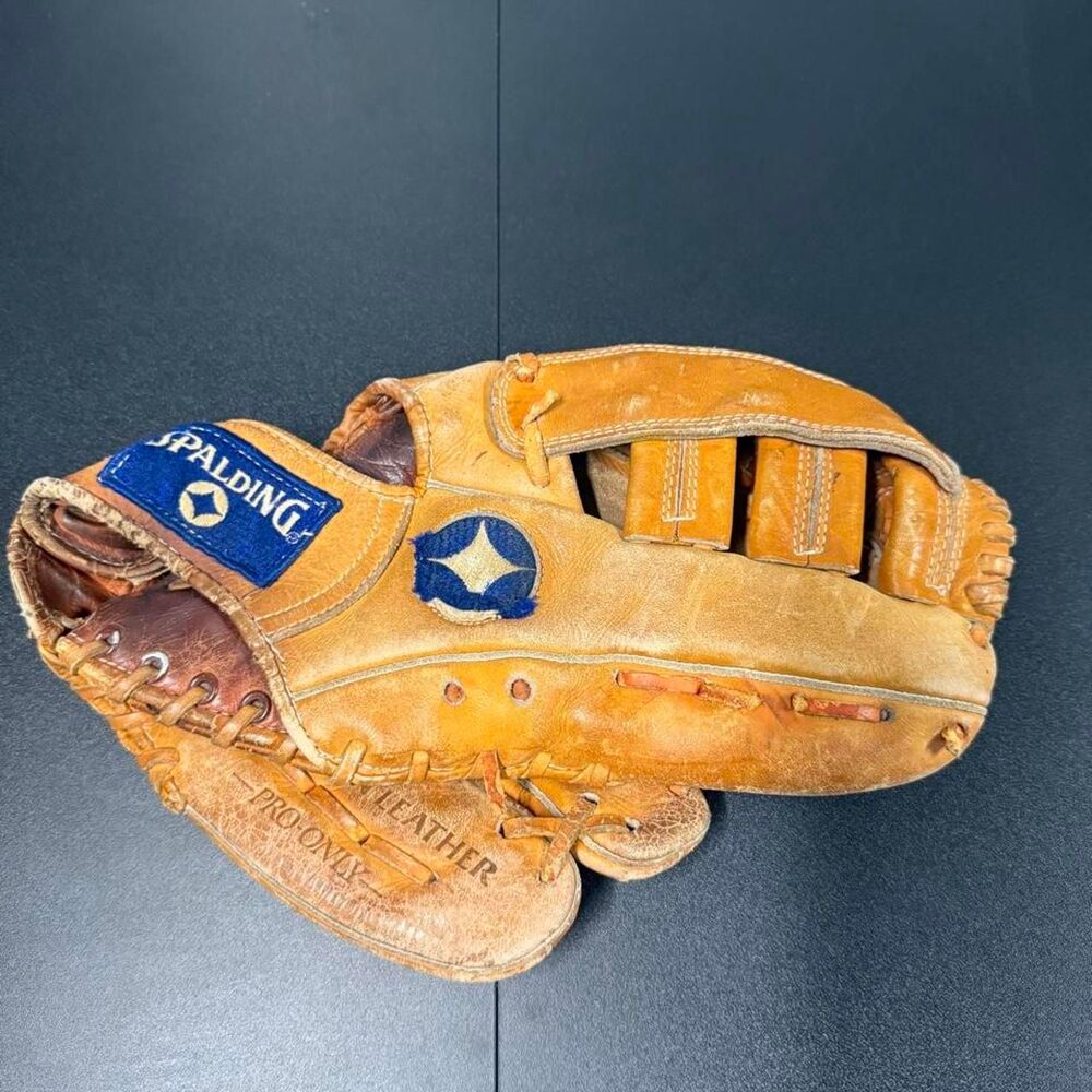 Vintage Spalding leather baseball glove